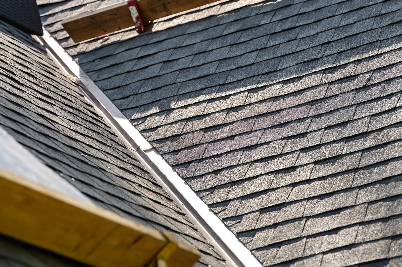 Shingle roofing service icon